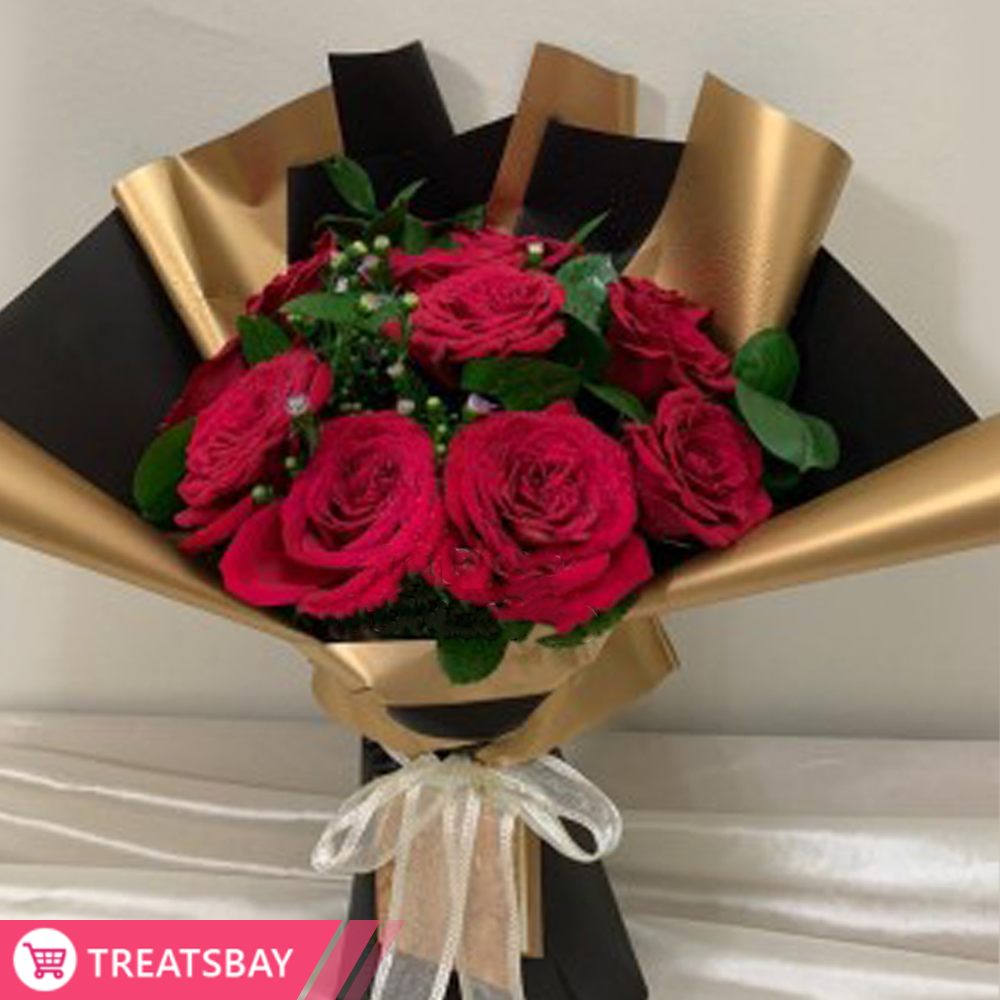 B033 Red Roses Hand Bouquet