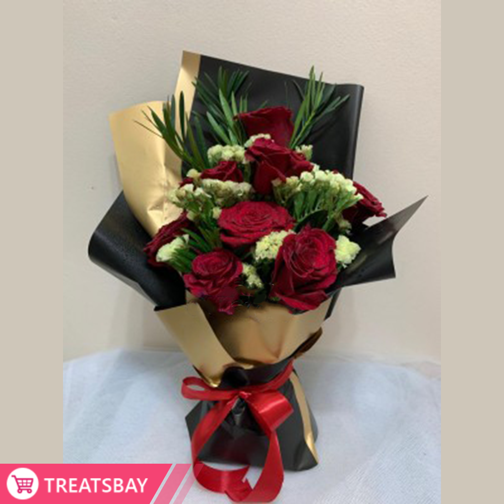 B036 Roses Hand Bouquet